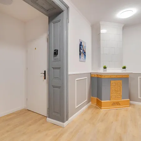 Ξενοδοχείο με διαμερίσματα Centrum 1 7 Prochnika 21 3*