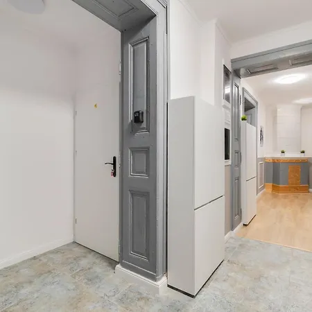 Ξενοδοχείο με διαμερίσματα Centrum 1 7 Prochnika 21 Λοτζ