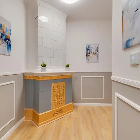 Centrum 1 7 Prochnika 21 Ξενοδοχείο με διαμερίσματα 3*