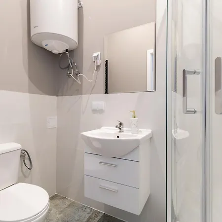 Centrum 1 7 Próchnika 21 3* Łódź