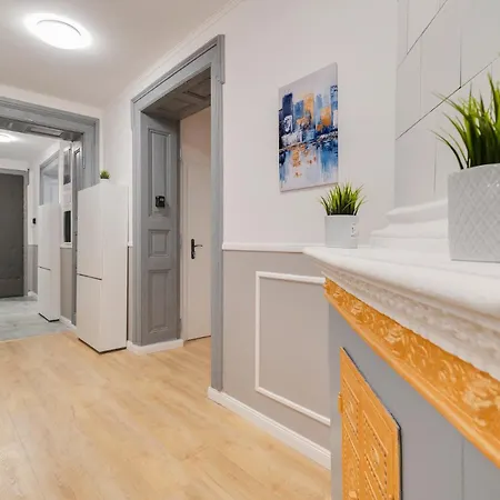 Ξενοδοχείο με διαμερίσματα Centrum 1 7 Prochnika 21 Λοτζ